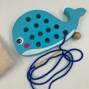 Wood Whale Threading Toys Puzzle Travel Game Montessori Early Fine Motor Skills